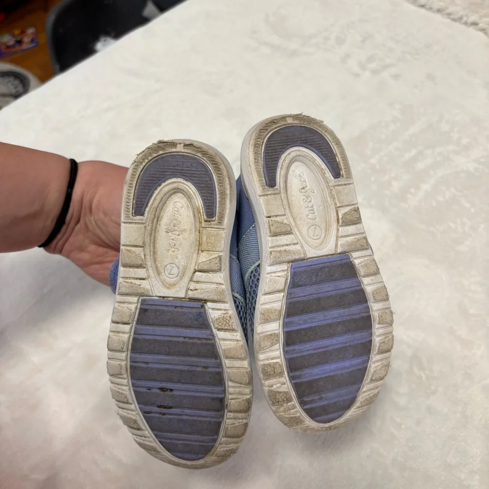 Cat & Jack Sneakers waters shoes Size 7 Blue toddler